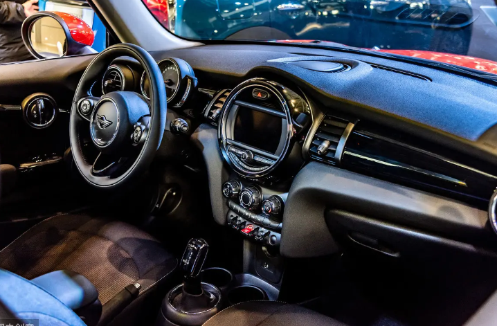 ABS塑料在汽車零件中（zhōng）的應用